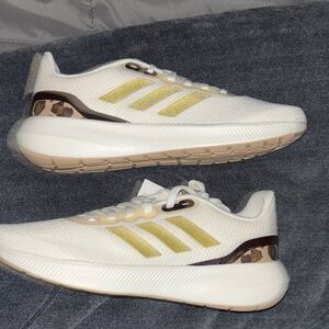 Adidas Women's White and Gold Sneakers with Camo Detail size 9
